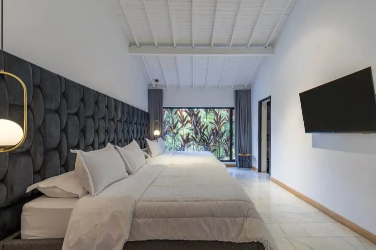 Amazing 6BR Oasis in Poblado MDE