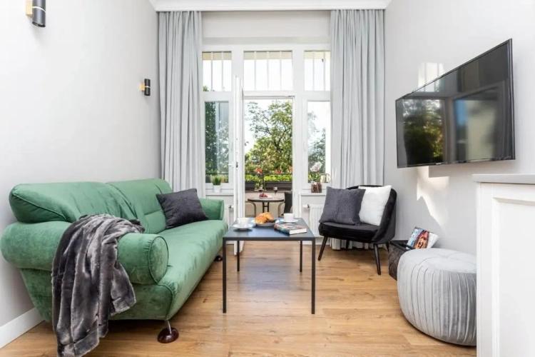 1 Bedroom Apartment with balcony