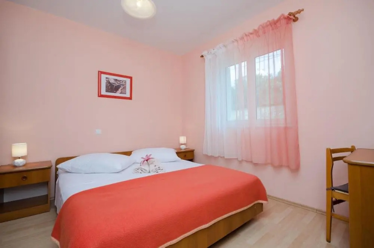 Apartments Marijana 2817