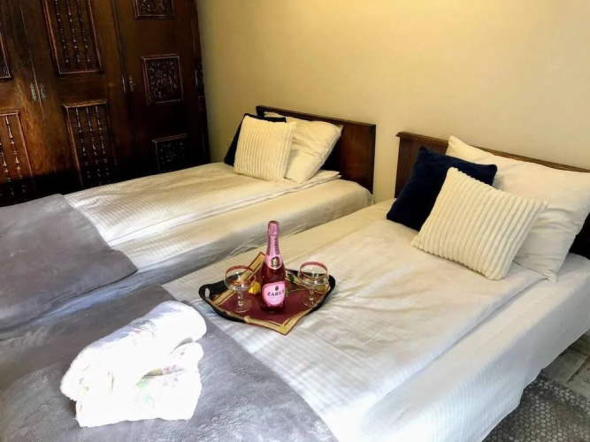 Unique Old Town Home 2min to Beach & Harbour