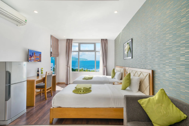 Ronal Hotel