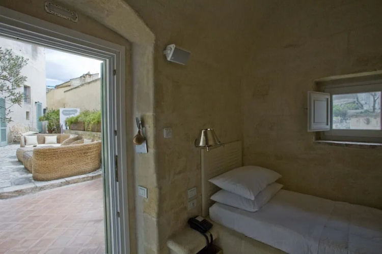 L Hotel In Pietra