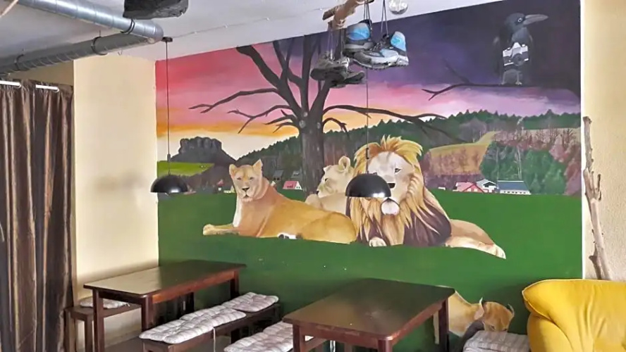 4Lionshostel