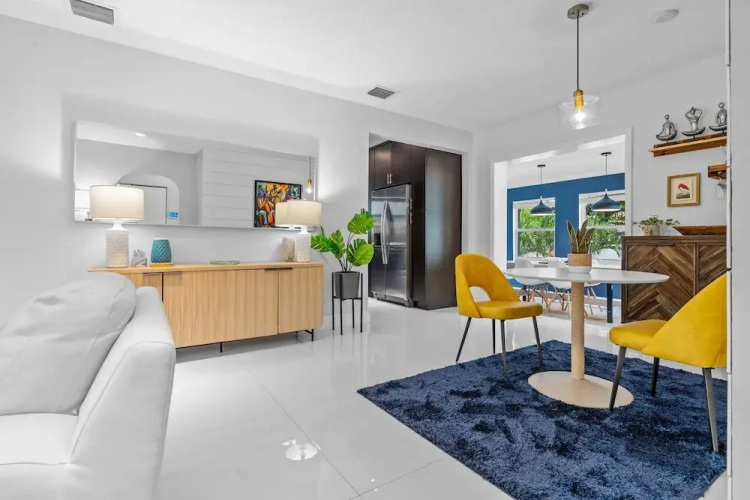 Arthaus- Fully Stocked Kitchen and Fenced Yard