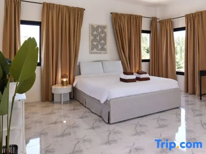 4 Bedrooms Deluxe Villa