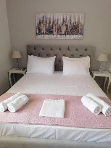 Nicole Apartment