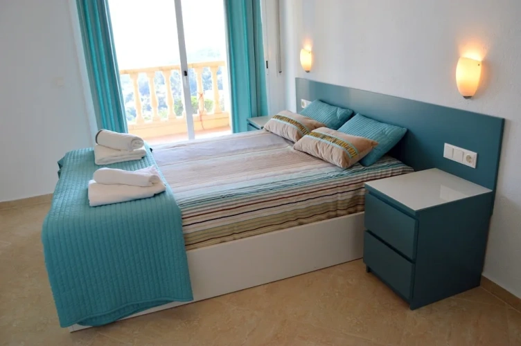 2 Bedrooms Villa