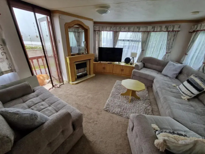 2 Bed Caravan With Aberystwyth Town Viev
