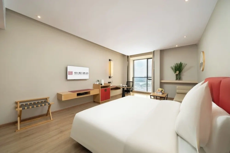 Standard Single room with city view