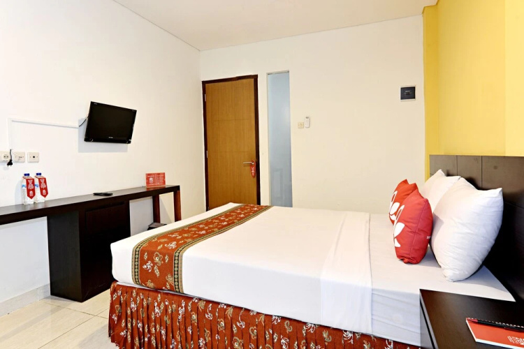 Prime Cailendra Hotel