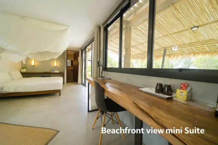 Junior Suite with balcony and beachfront