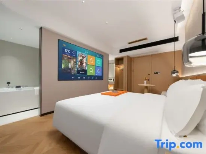 Standard room with sunset view