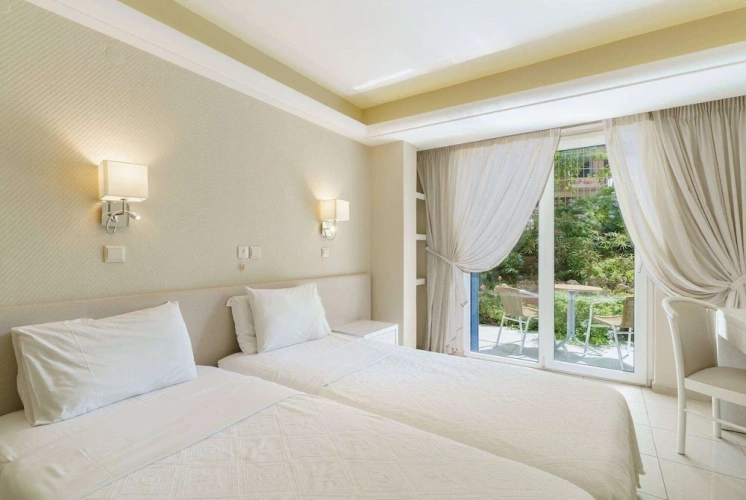 Quadruple Suite
