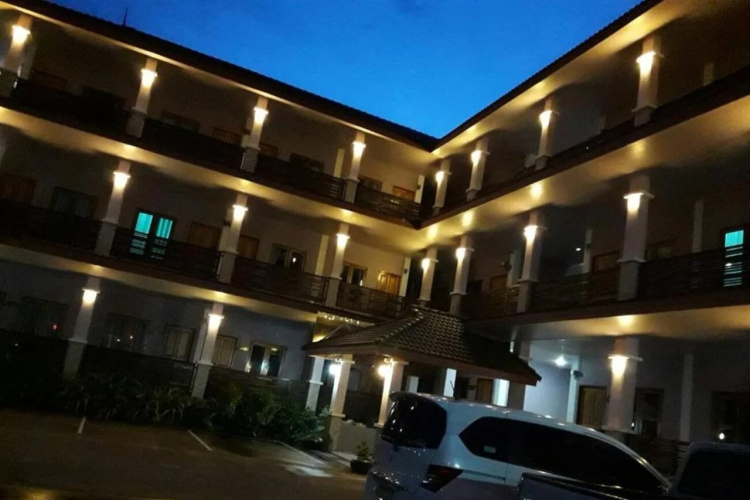 M Grand Hotel