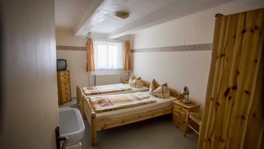 Economy Twin room