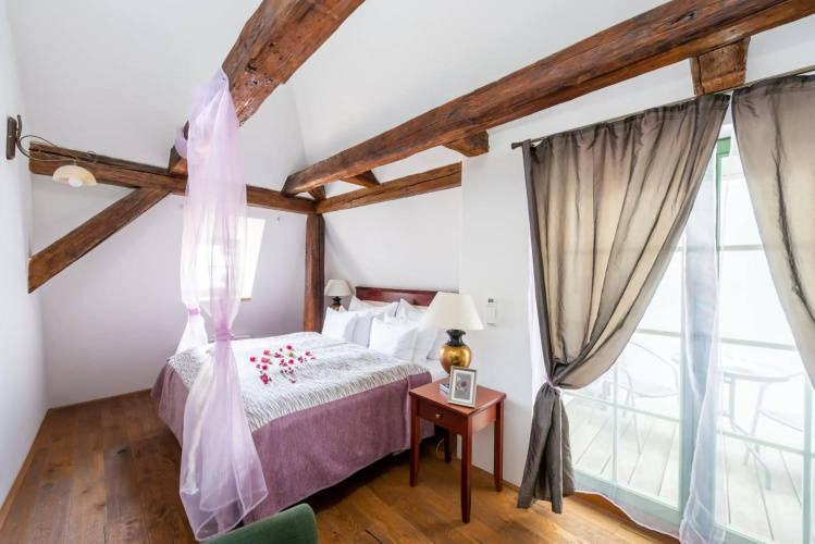 Nobles Apartments