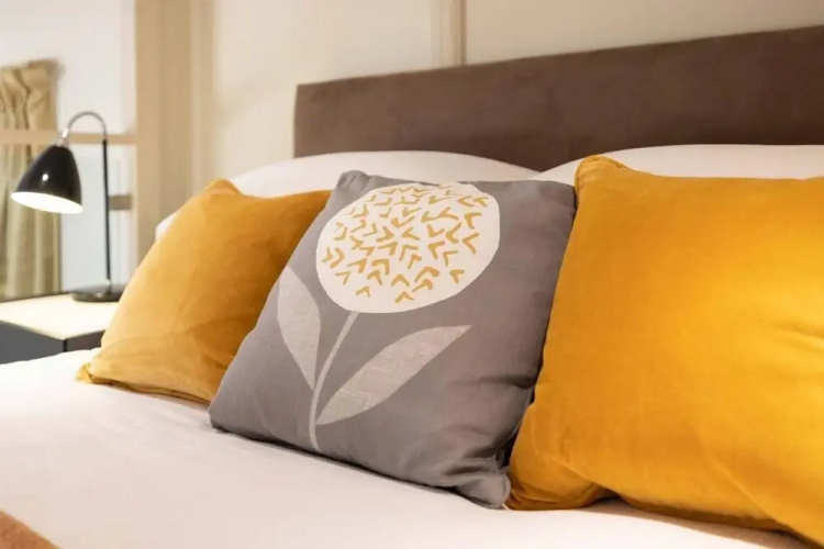 Fabulous Notting Hill Spacious Studio Apartment