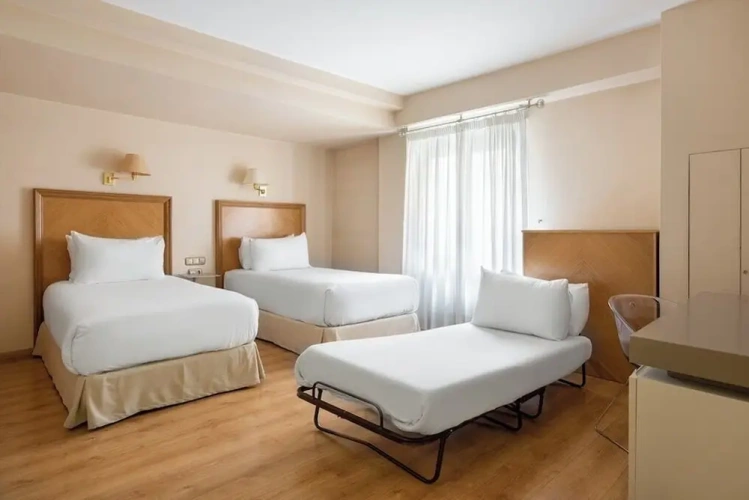 Standard Quintuple room