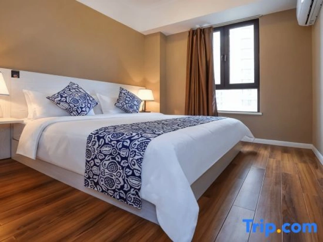 2 Bedrooms Executive Suite with river view