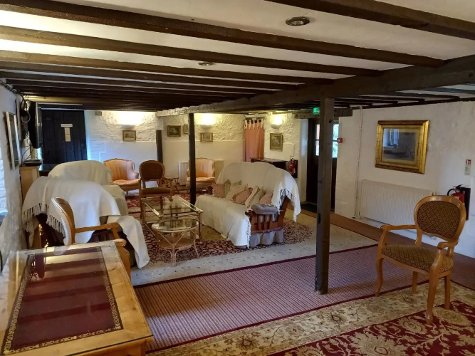 Bickleigh Castle Hotel