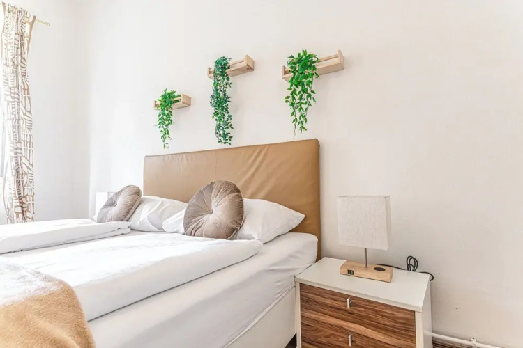 Modern 2BR Apartment Central Long Stay