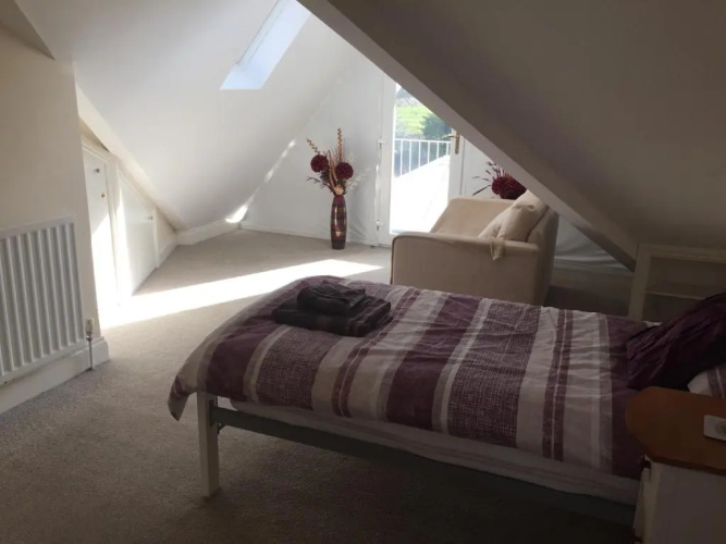 Lottie'S Place
