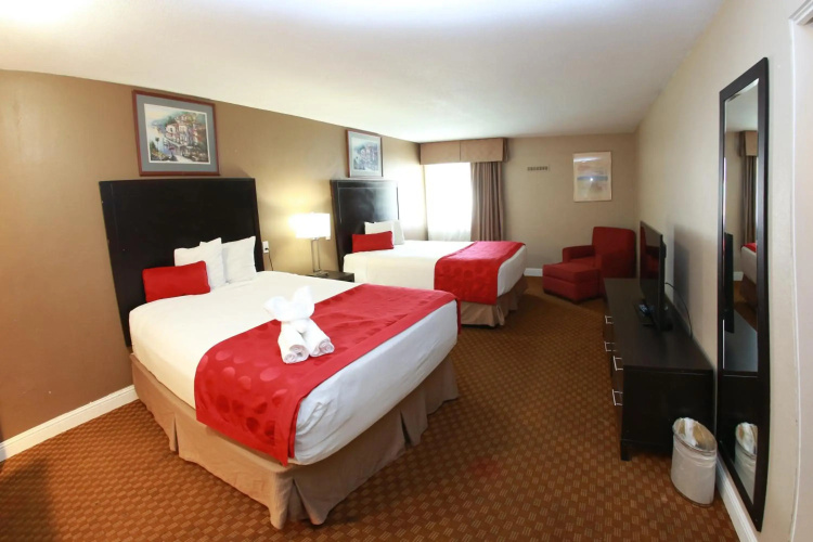 Ramada by Wyndham Fresno North