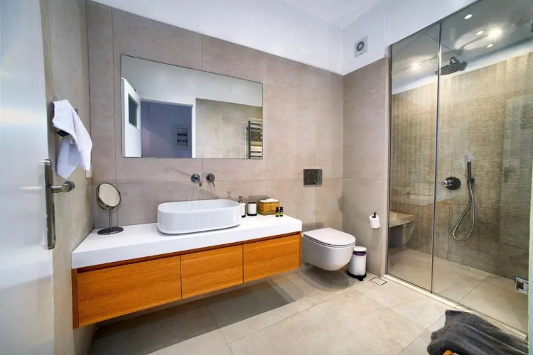Acropolis area family friendly 2bdr apartment