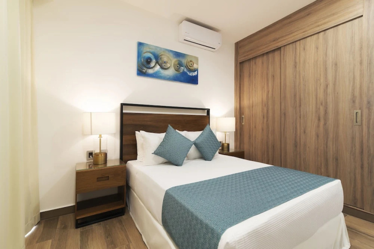 Heaven Hotel