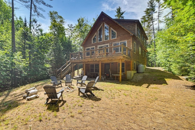 4 Bedrooms Cottage