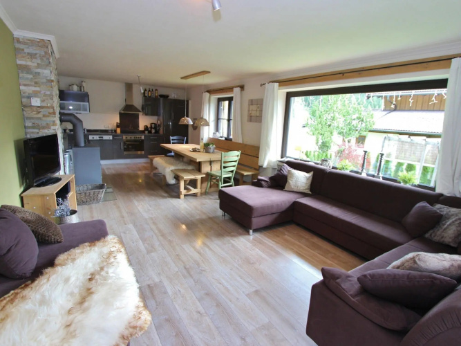 Spacious Chalet in Leogang near Ski Area