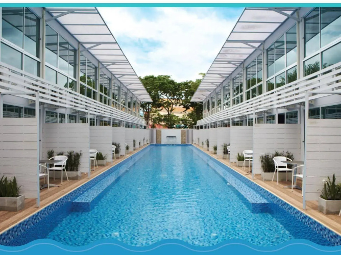 Pool House Service Residence