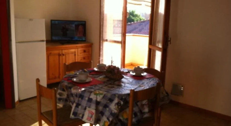 Amanda Residence