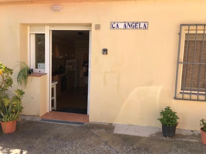 3 Bedrooms Cottage