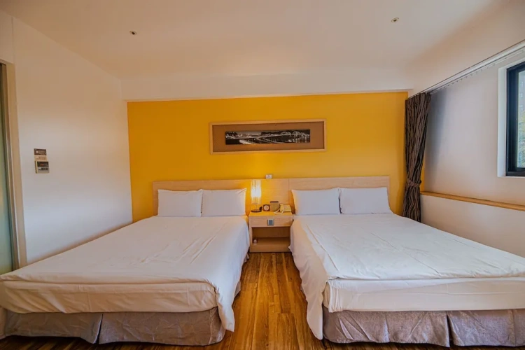 Standard Twin Family room