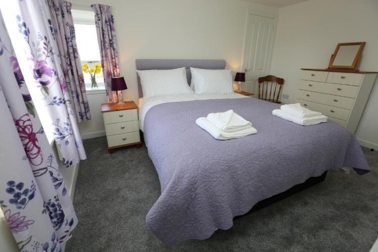 3 Bedrooms Cottage