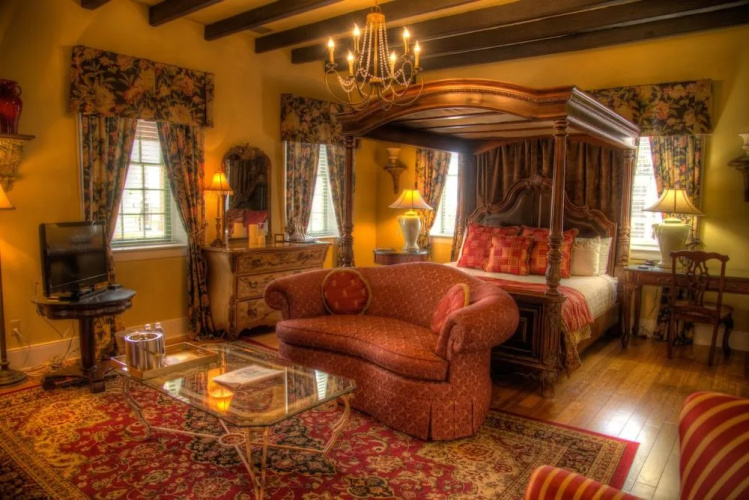 Casa De Solana Bed & Breakfast