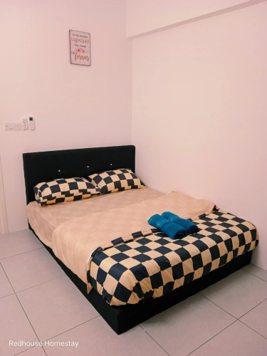 Comfortable18 3R2B 7pax Meritus Perai