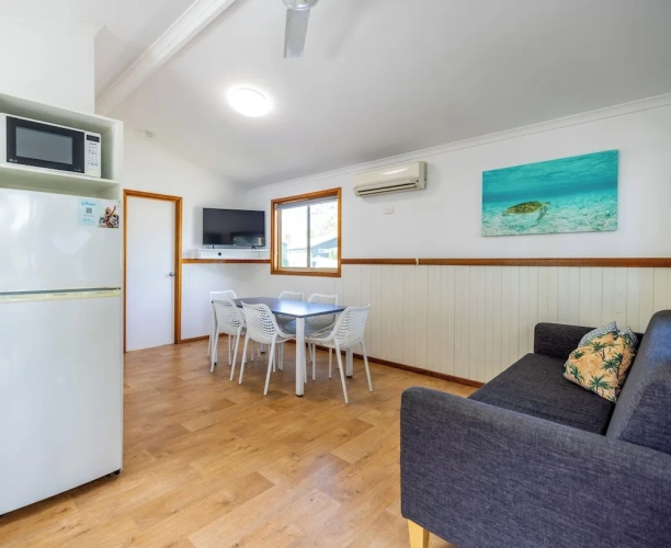 2 Bedrooms Villa with balcony