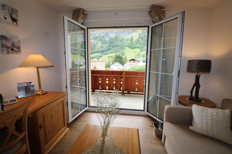 Suite with balcony