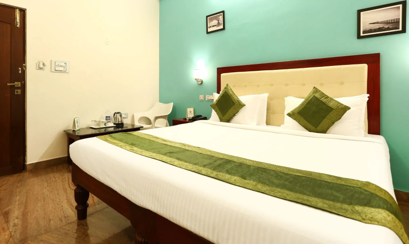 Treebo Grace Inn, 3 Min Walk From Promenade Beach