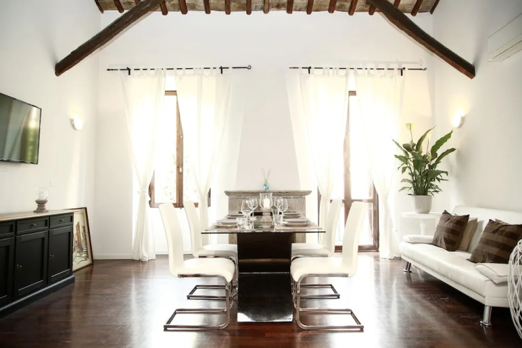 Vicolo Moroni Apartment