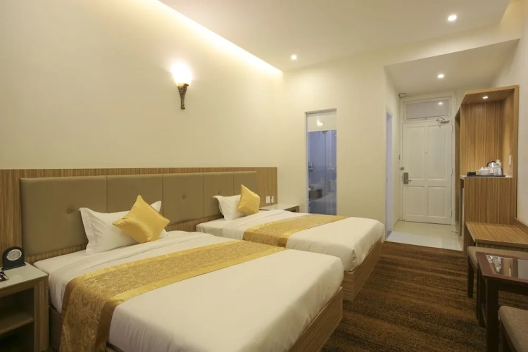 Deluxe Twin room with balcony
