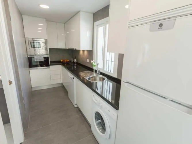 3 Bedrooms Apartment