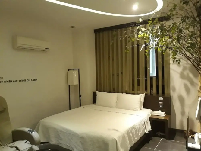 Lexy Hotel