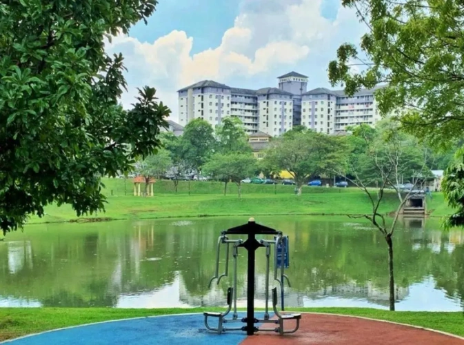 3 Bedrooms Apartment