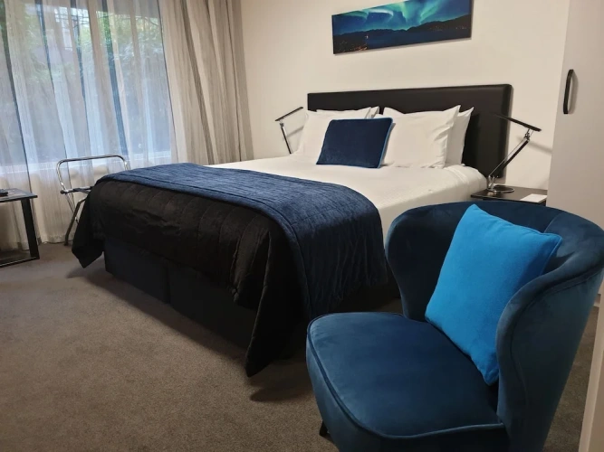 Executive Studio with garden view