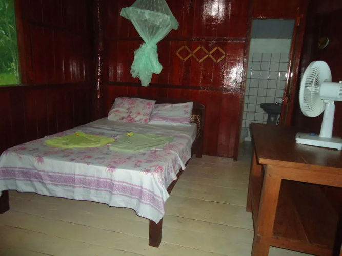 Dolphin Lodge