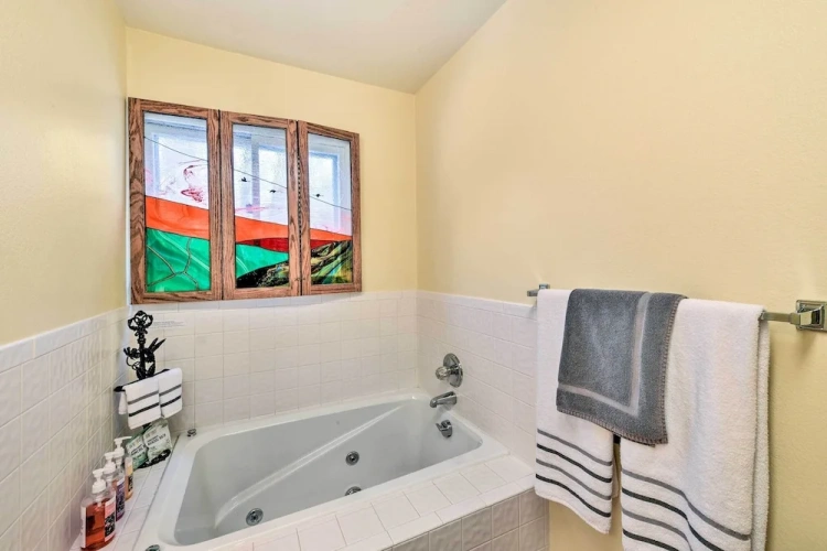 2 Bedrooms Cottage