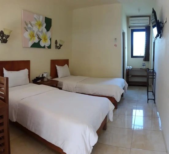Deluxe Twin room with balcony